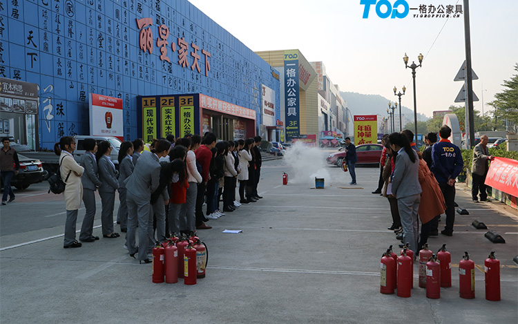 yigexiaofangyanxi yigexiaofangyanxi