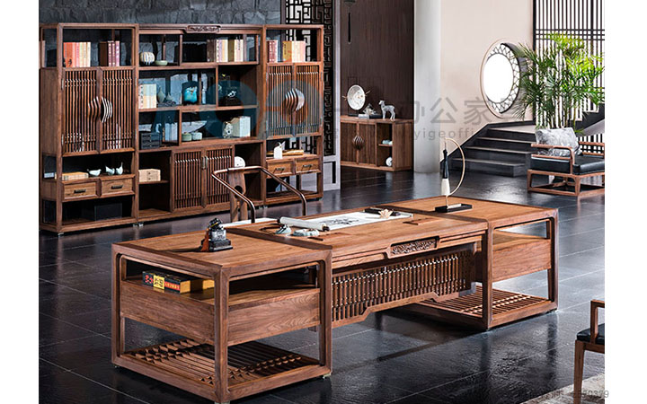 实木办公家具大班台.jpg 实木办公家具大班台.jpg