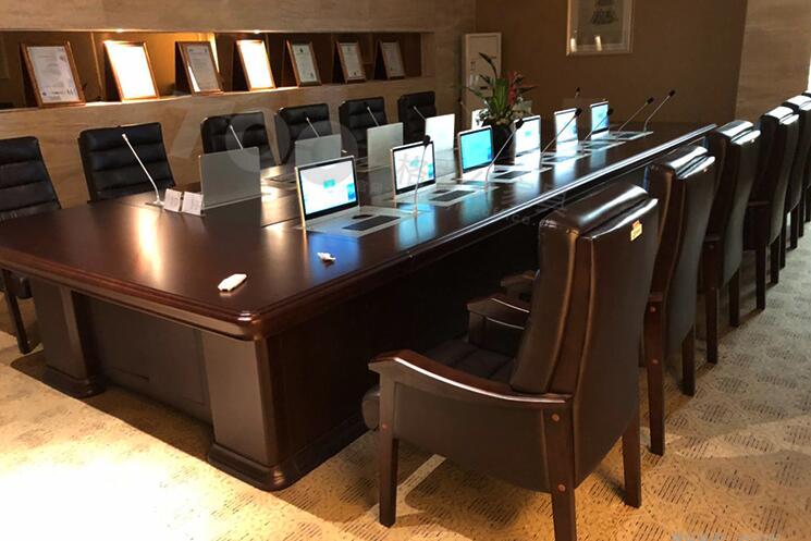 传统智能会议桌