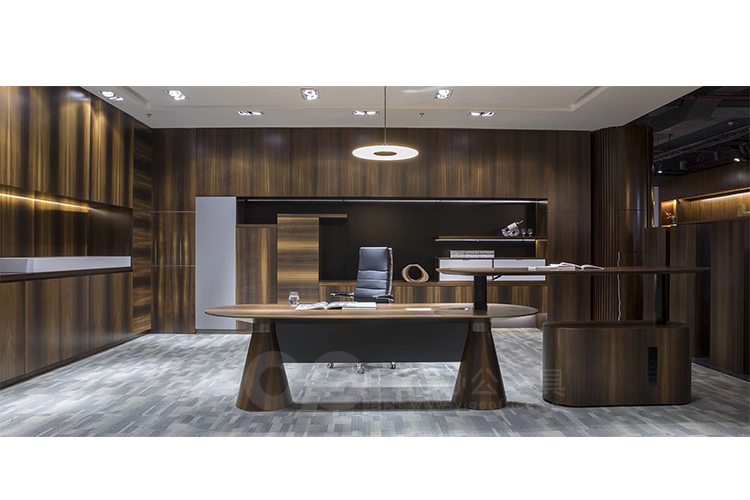 升起副台并移动图.jpg 升起副台并移动图.jpg